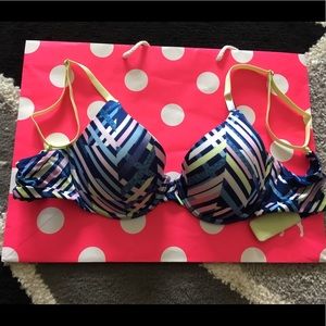 NWT Victoria’s Secret Uplift Semi Demi Bra 32C
